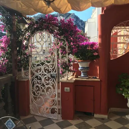 Holiday home - Andri Capri